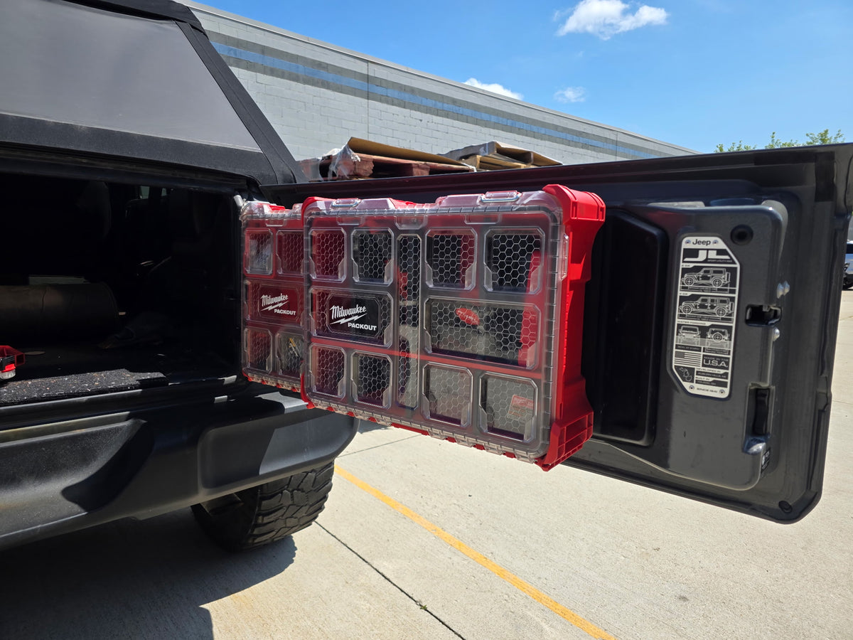 GOAT Jeep JL Wrangler Packmule Tailgate Mount
