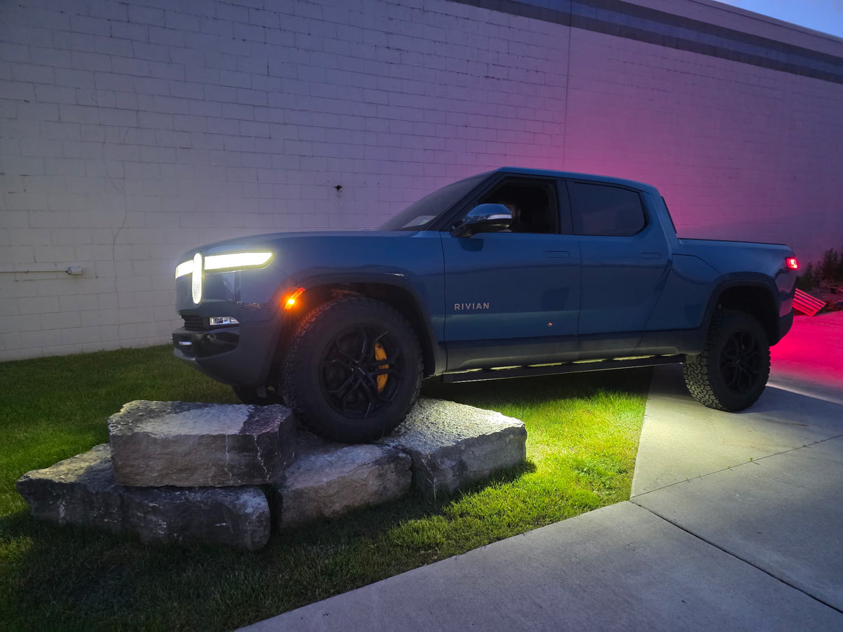 GOAT Rivian R1T Night Sliders